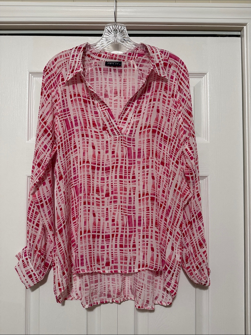 APNY Pink & White Patterned V-Neck Long-Sleeve Tunic